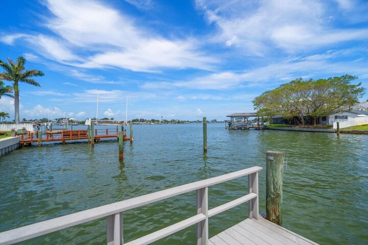 Property Photo:  4545 Clearwater Harbor Drive N  FL 33770 