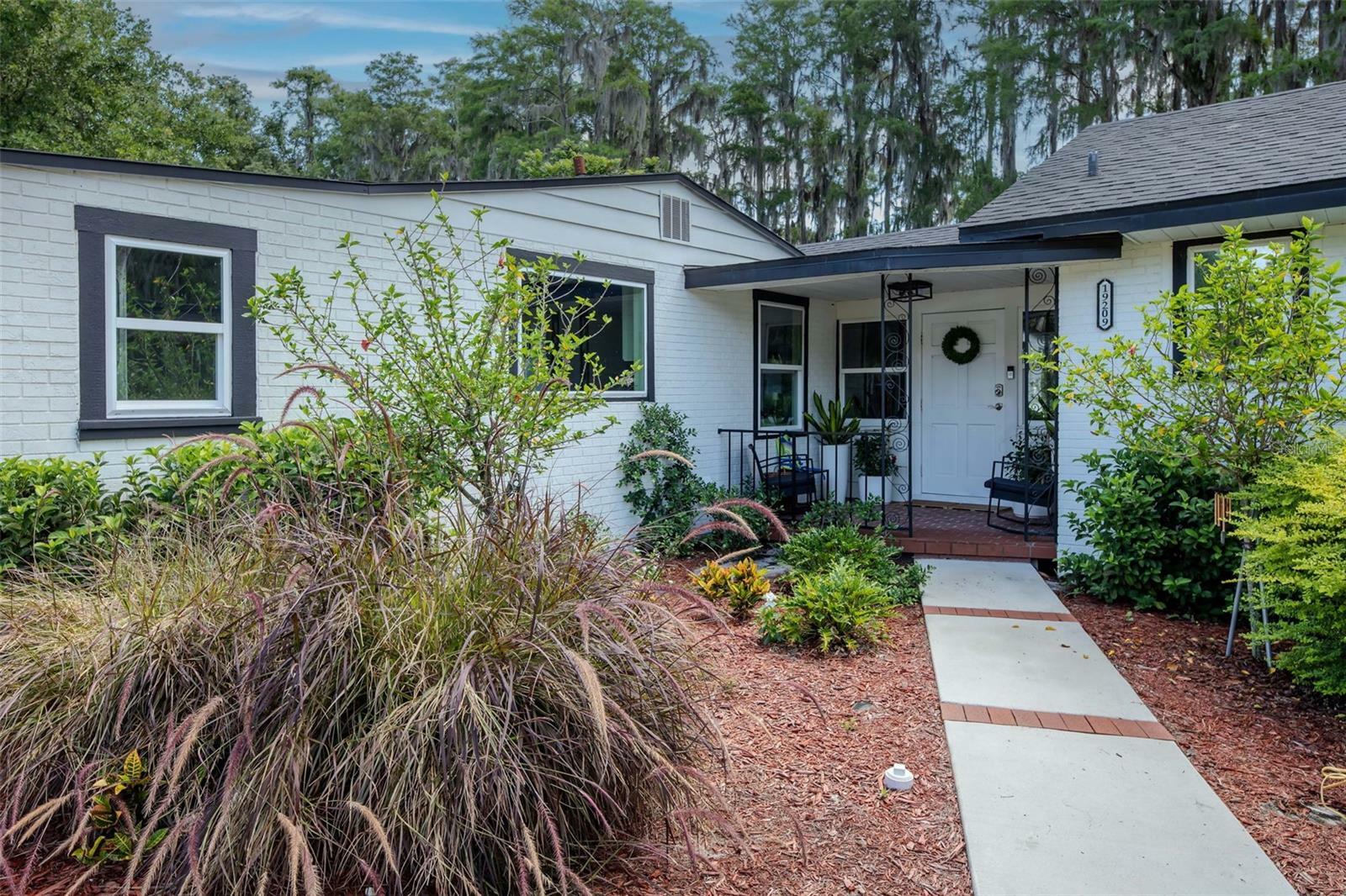 Property Photo: 19209 Crooked Lane FL 33548