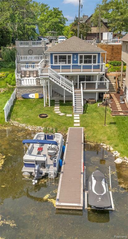 Property Photo:  533 Bellevue Avenue  MI 48362 2714 
