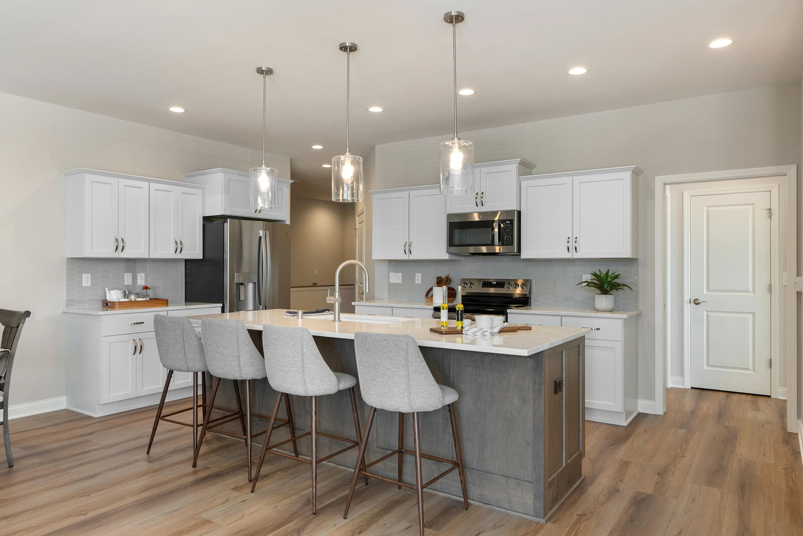 Property Photo: 847 N Verona Cir 6 WI 53024