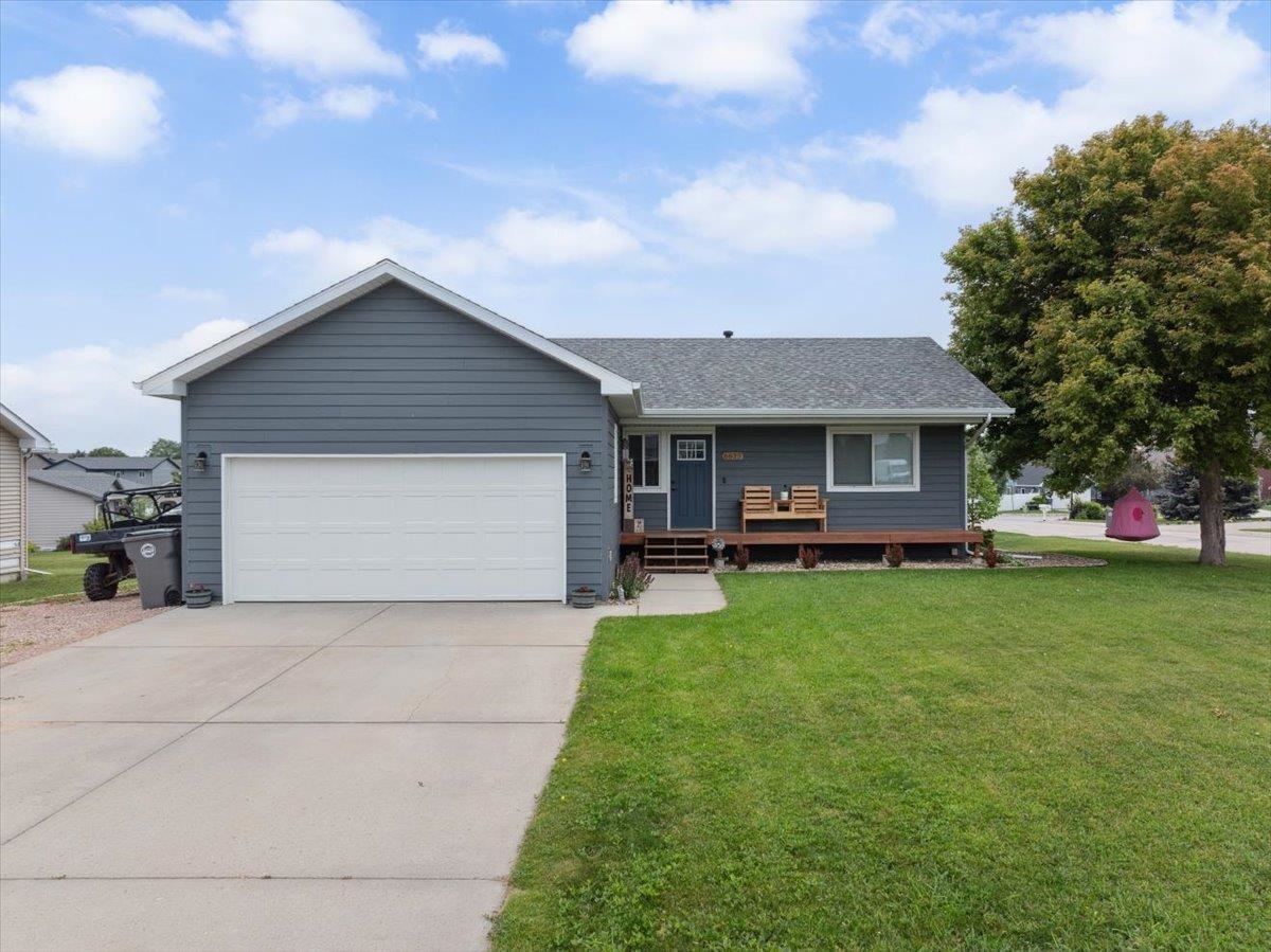 Property Photo: 6625 Astoria Ct SD 57718