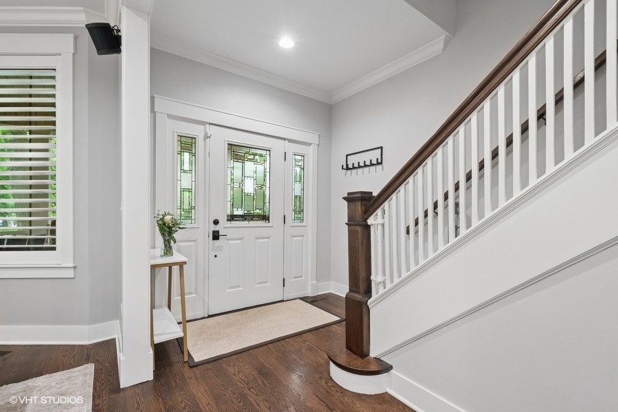 Property Photo: 2723 Prairie Avenue IL 60201