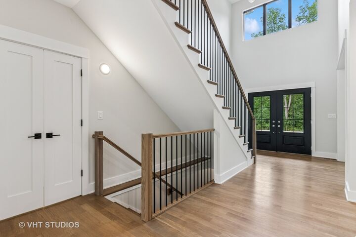 Property Photo:  1527 N Louise Lane  IL 60067 