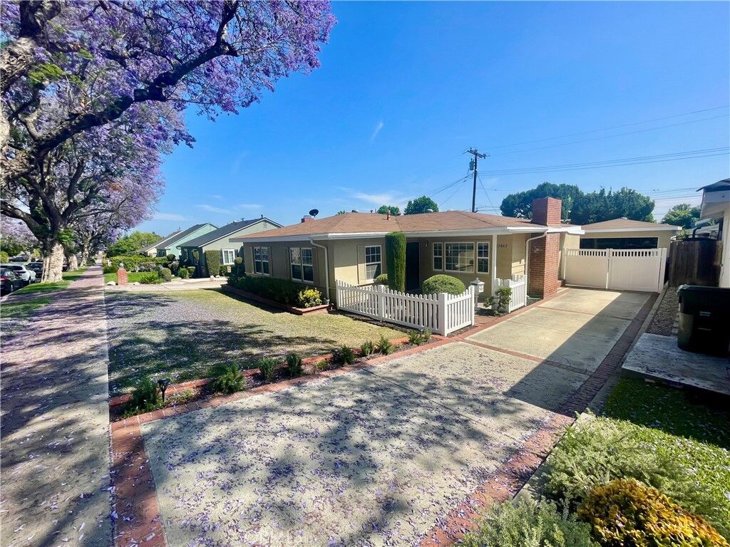 Property Photo:  13842 La Cuarta Street  CA 90602 