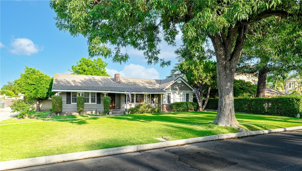 Property Photo:  1419 S 4th Avenue  CA 91006 