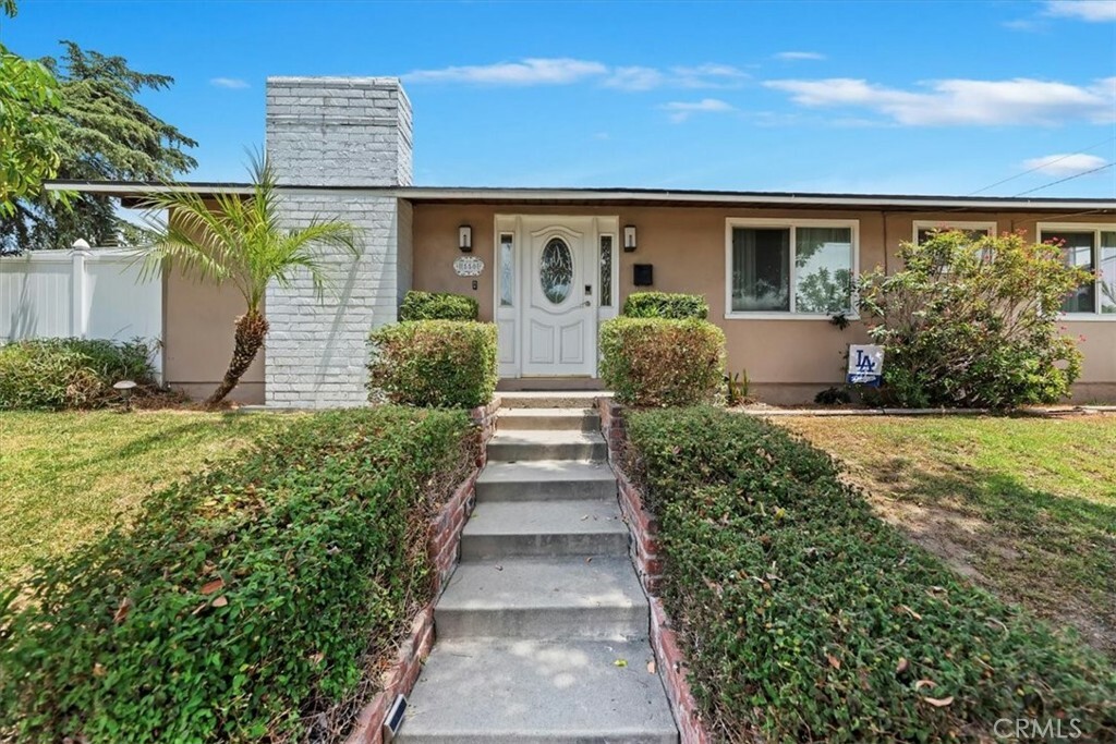 Property Photo: 550 N Dexford Drive CA 90631