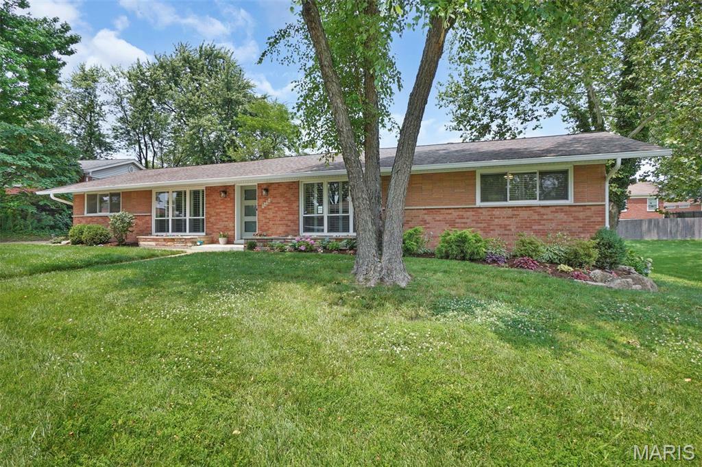 9431 Engel Lane  St Louis MO 63132 photo