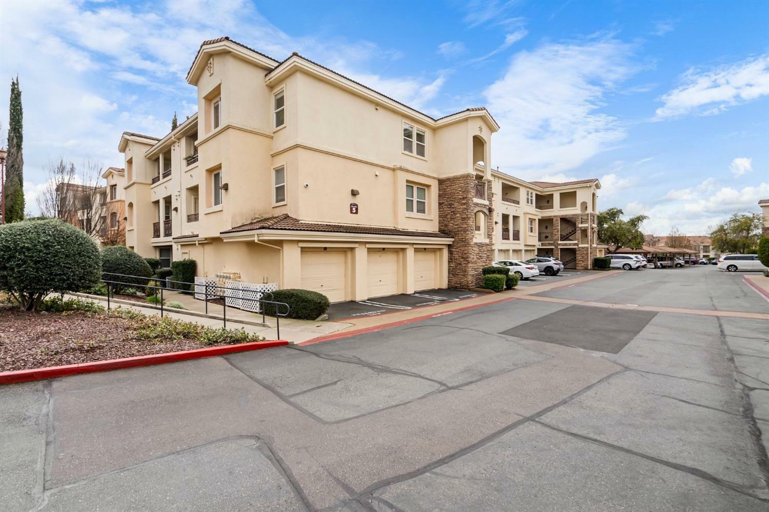Property Photo:  1501 Secret Ravine Pw 736  CA 95661 