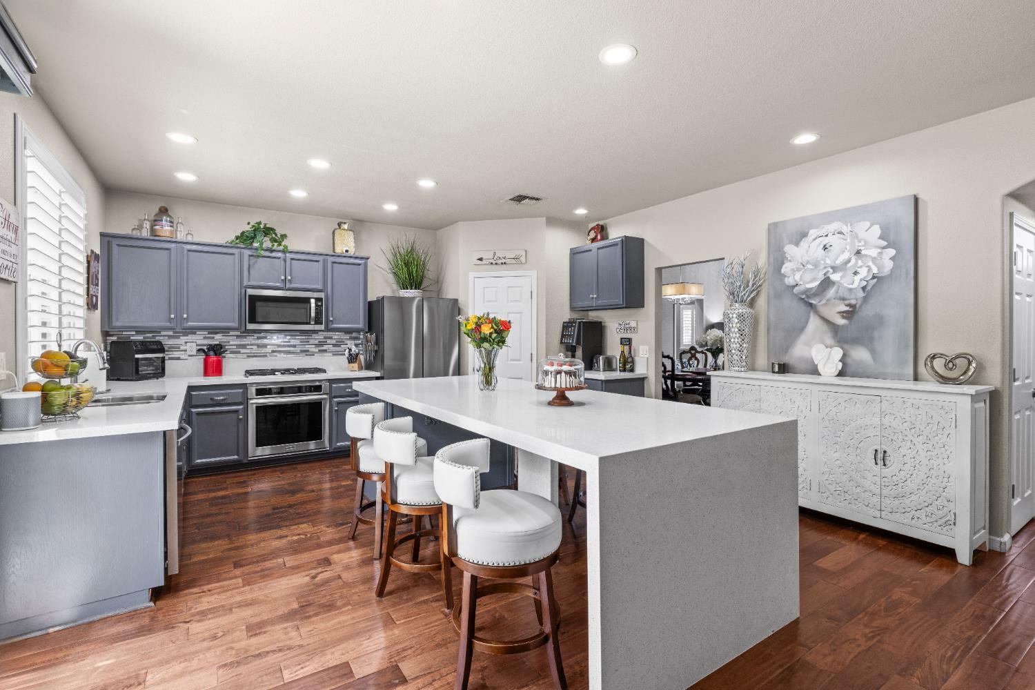 1636 Roadrunner Drive  Roseville CA 95747 photo