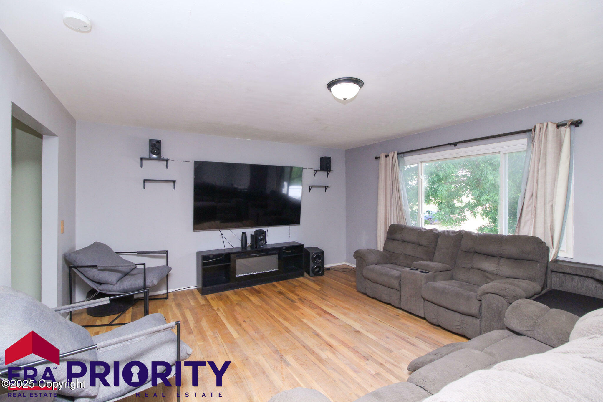 Property Photo:  109 W Sunset Dr -  WY 82716 