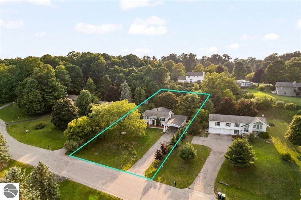 Property Photo:  3131 Paysage Place  MI 49684 