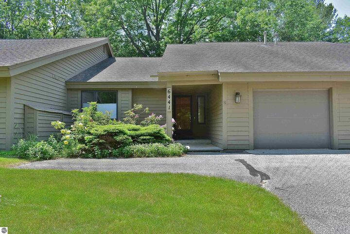 6441 Mission Ridge  Traverse City MI 49686 photo