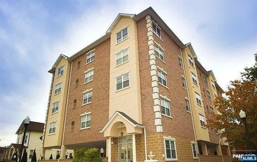 241 Union Street 301  Hackensack NJ 07601 photo