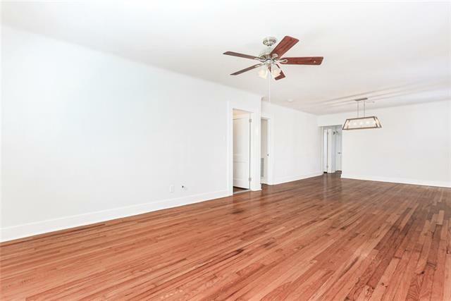 Property Photo: 6942 44 Canal Boulevard LA 70115