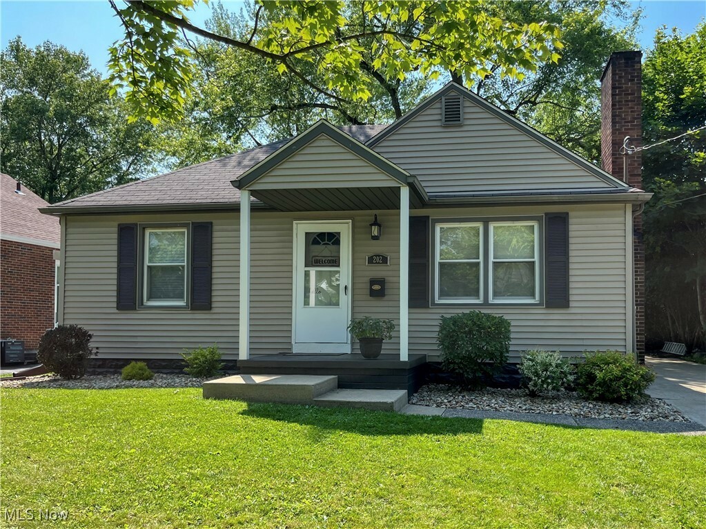 202 Ohio Avenue  Niles OH 44446 photo