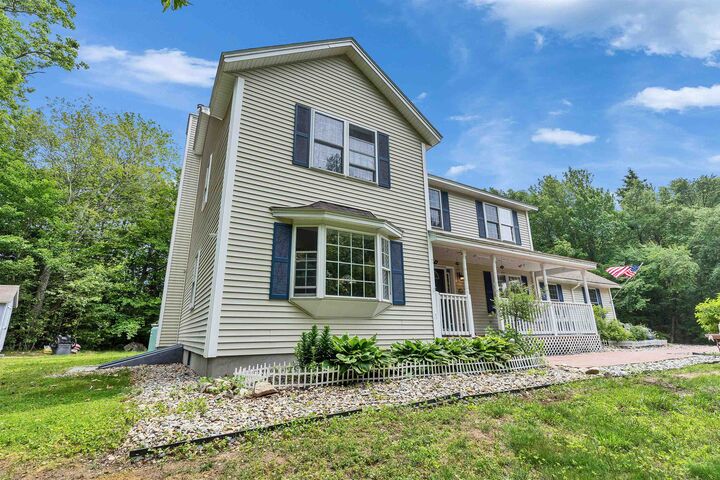 Property Photo:  36 Glen Farm Road  NH 03084