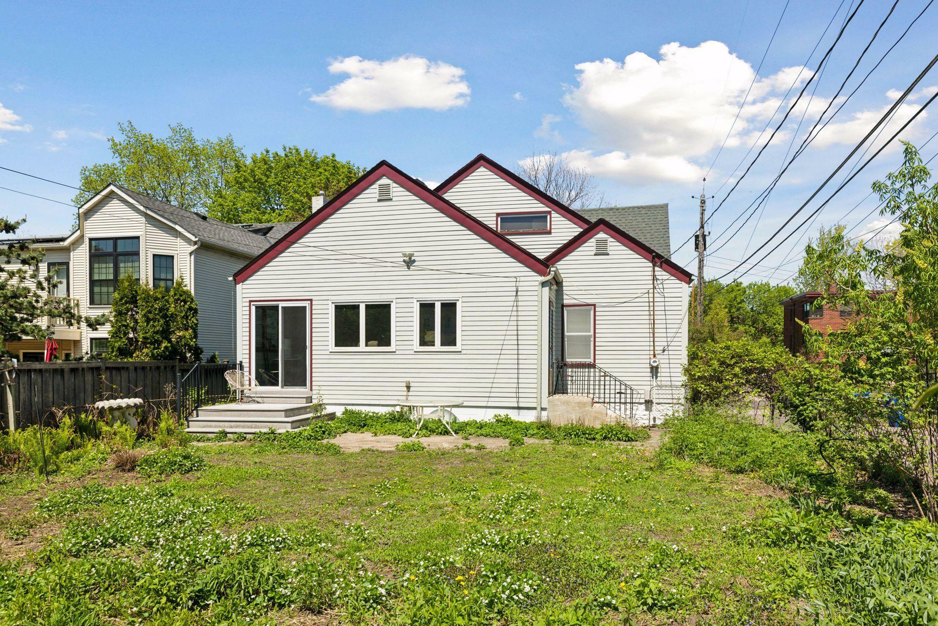 Property Photo: 2080 Hartford Avenue MN 55116