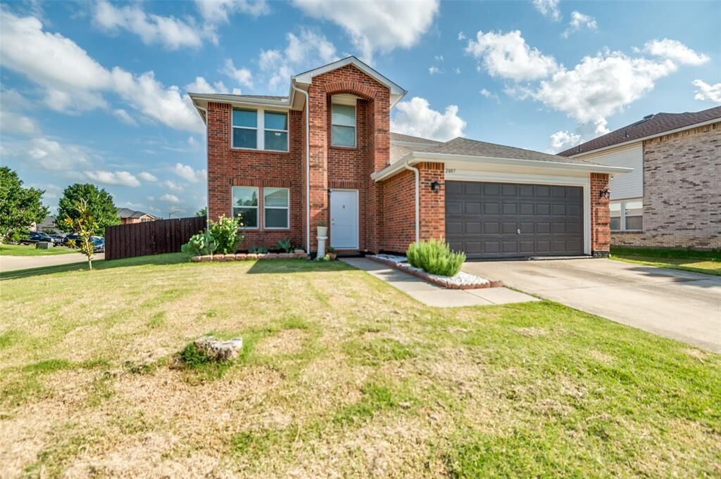 Property Photo:  2007 Brazos Court  TX 75052 