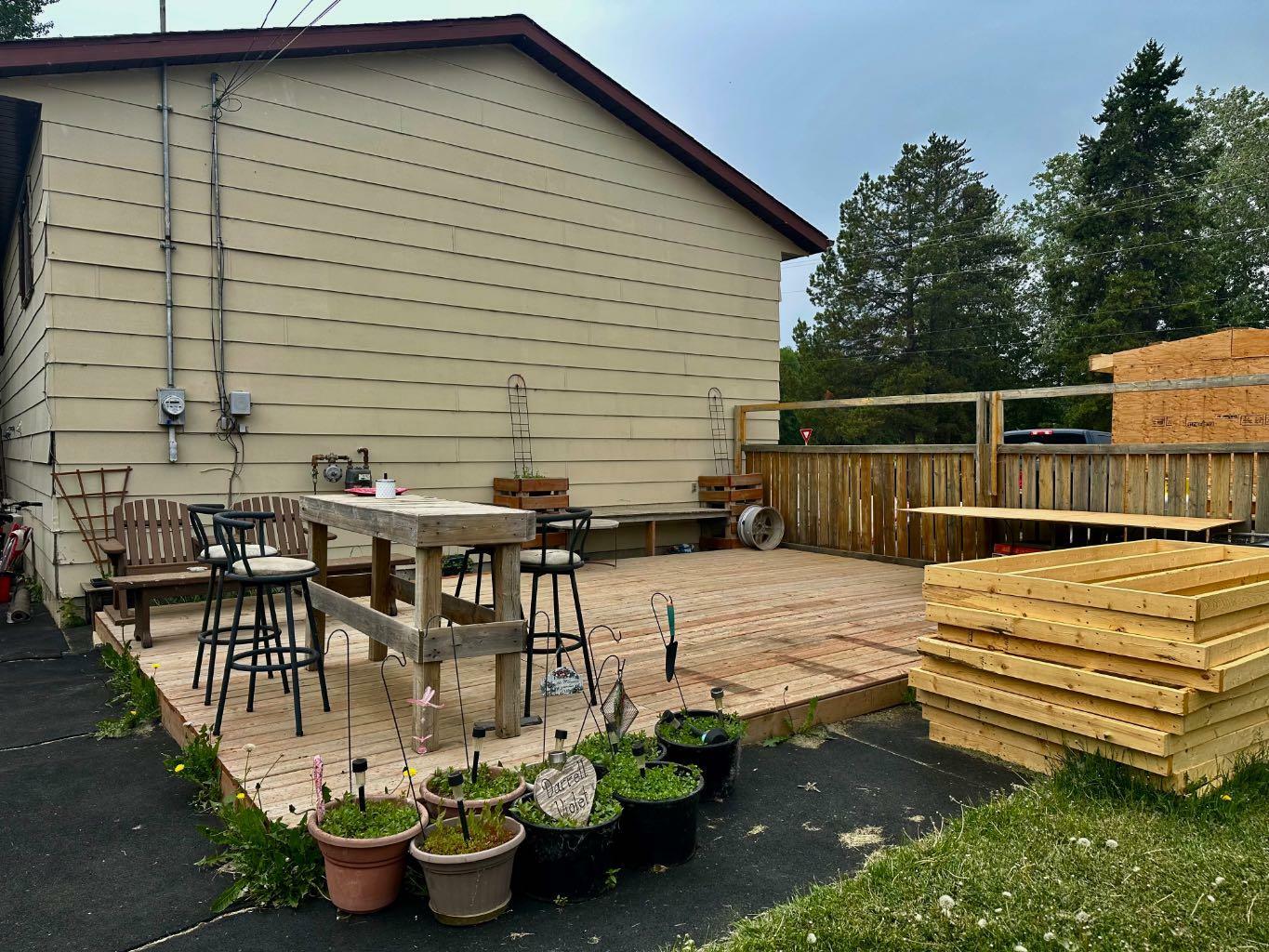 Property Photo: 712 2 Avenue NW AB T0G 2A1