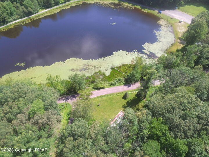 Property Photo: 1261 Woodhaven Drive PA 18661