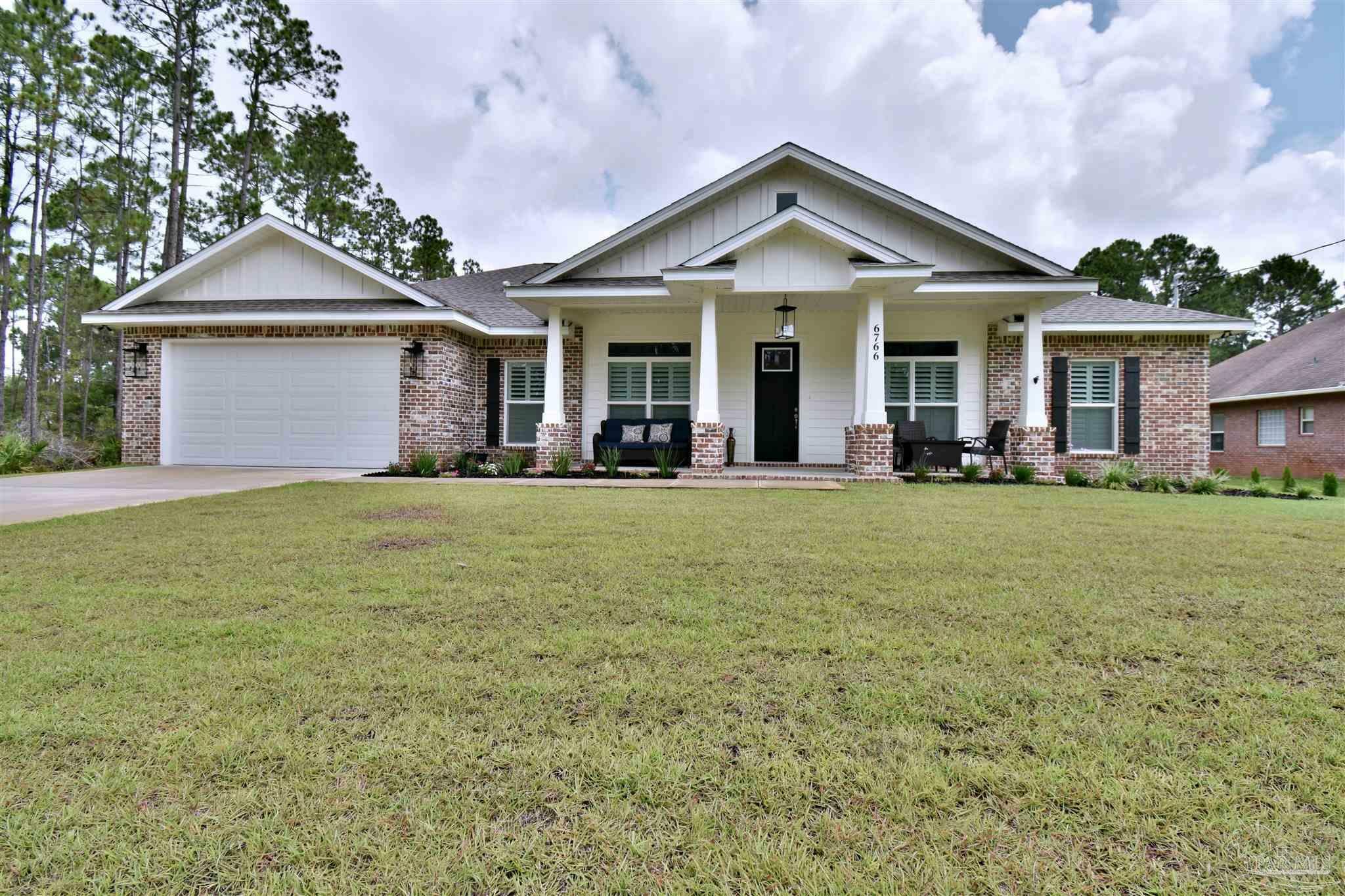 Property Photo: 6766 Bellingham St FL 32566