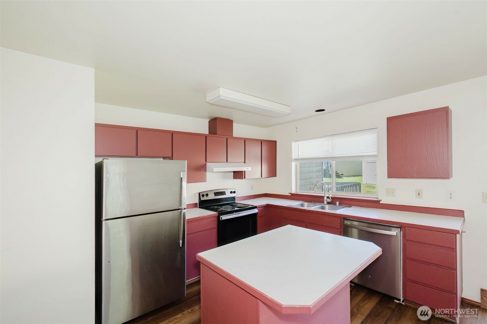 Property Photo: 1338 NE Jasmine Lane WA 98311