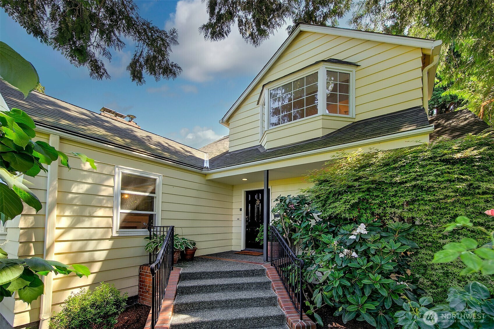 Property Photo: 4412 43rd Avenue NE WA 98105