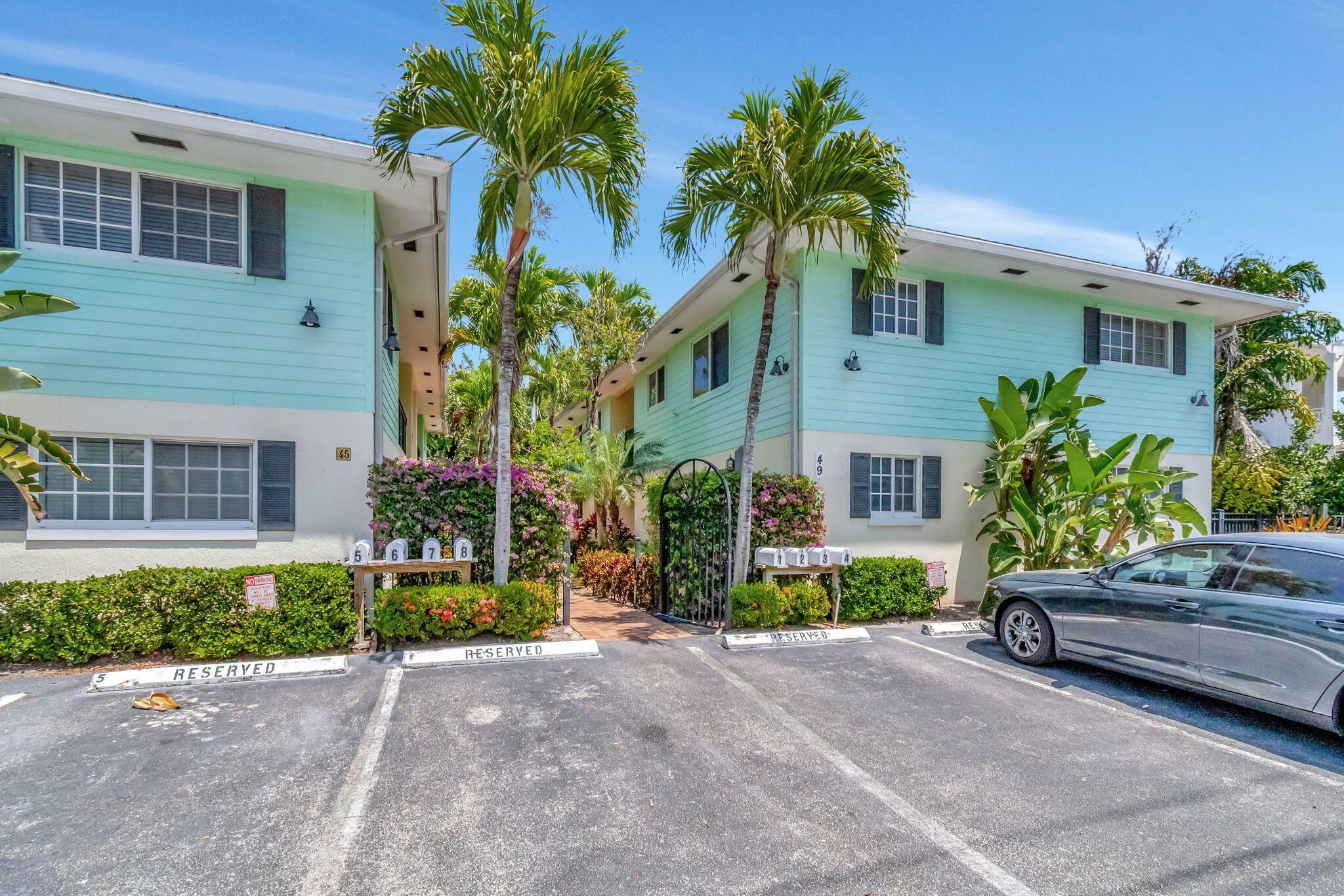 Property Photo: 49 SE 2nd Avenue 2 FL 33483