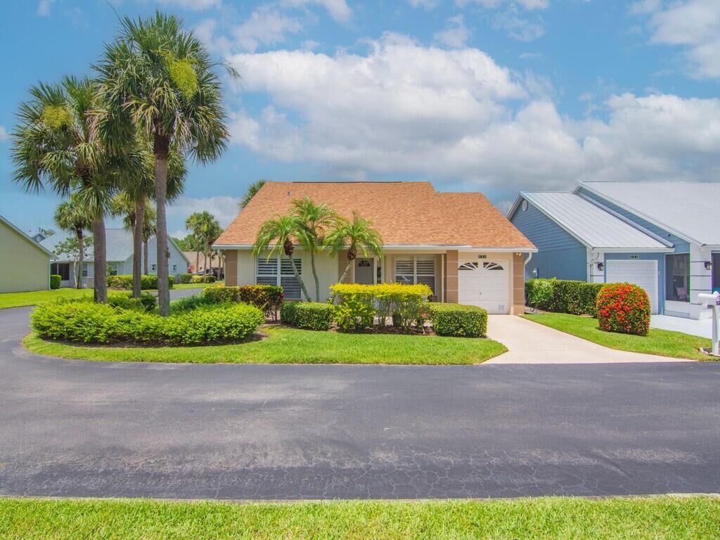 Property Photo:  326 NW Tuscany Court  FL 34986 