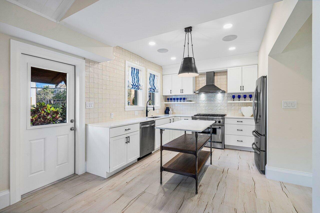 Property Photo:  248 NE 1st Avenue  FL 33444 