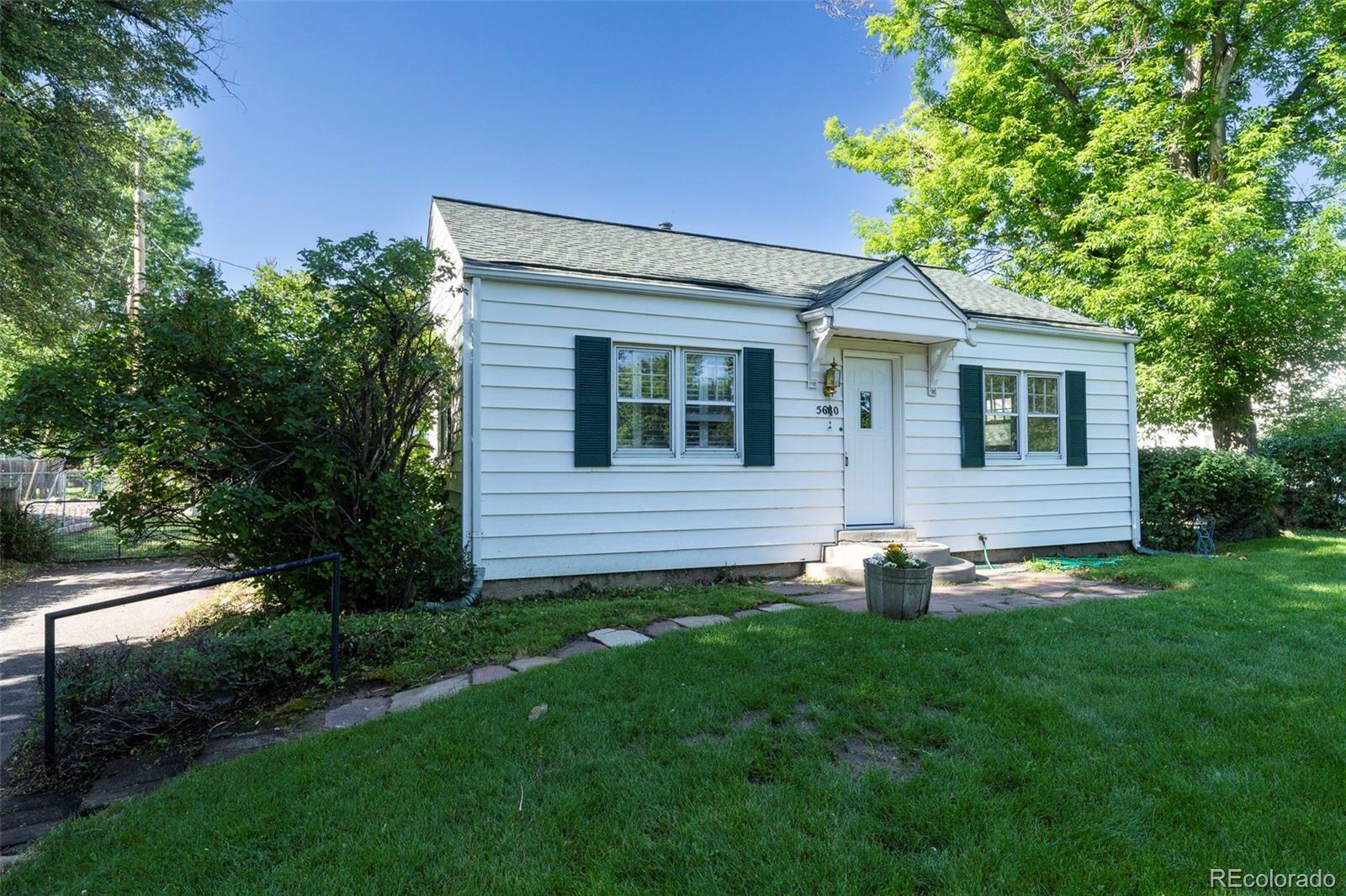 Property Photo: 5680 W 41st Avenue CO 80212