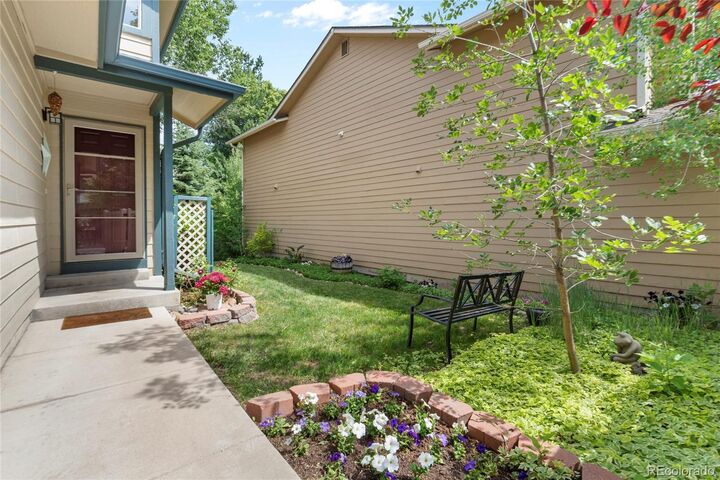 Property Photo:  2181 E Phillips Lane  CO 80122 