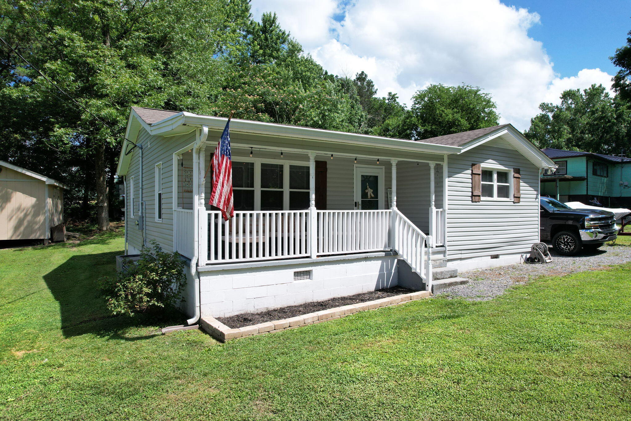 Property Photo: 315 Gilliland Road SE TN 37311