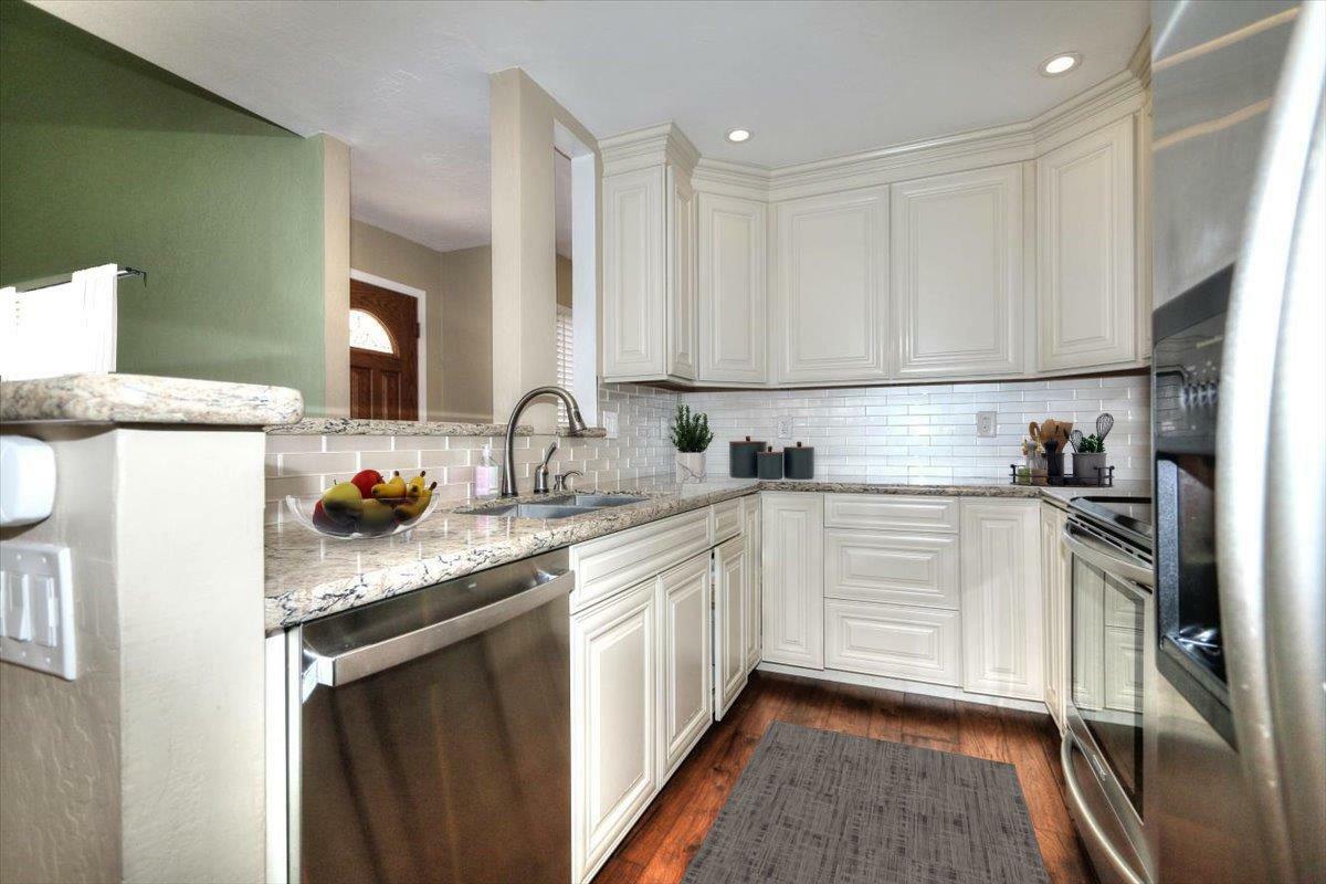 Property Photo: 2559 Lancaster Court CA 95051