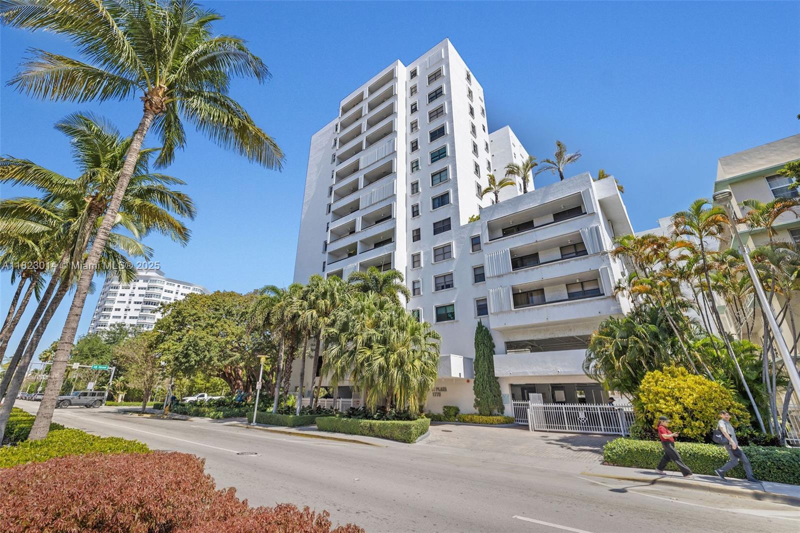 Property Photo: 1775 Washington Ave 4C FL 33139
