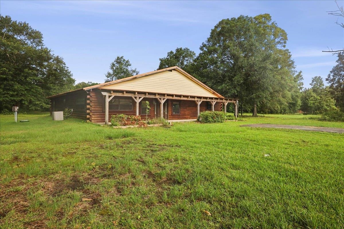Property Photo: 7365 N Linscomb TX 77662