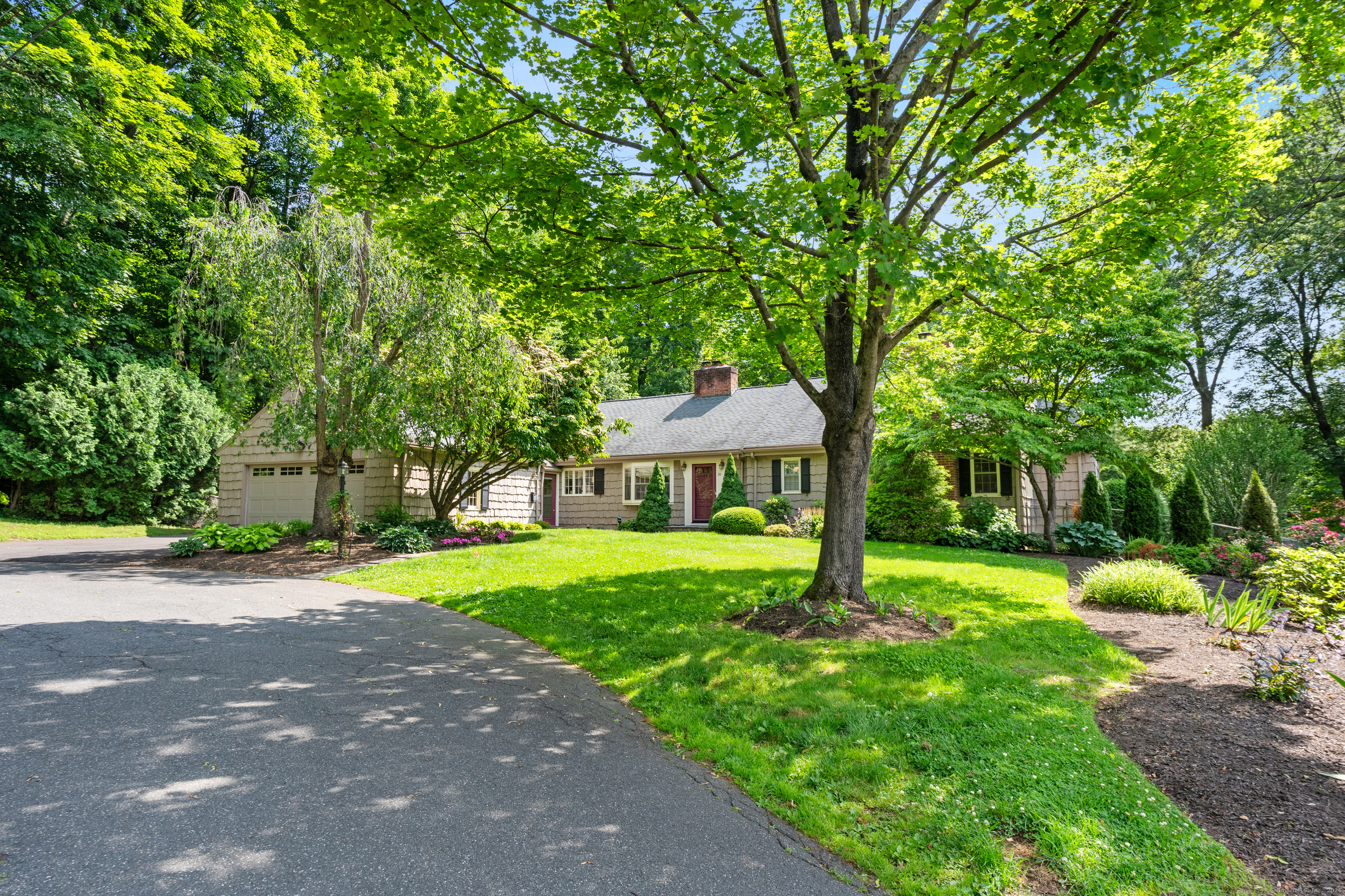 Property Photo: 20 Flagstad Road CT 06107