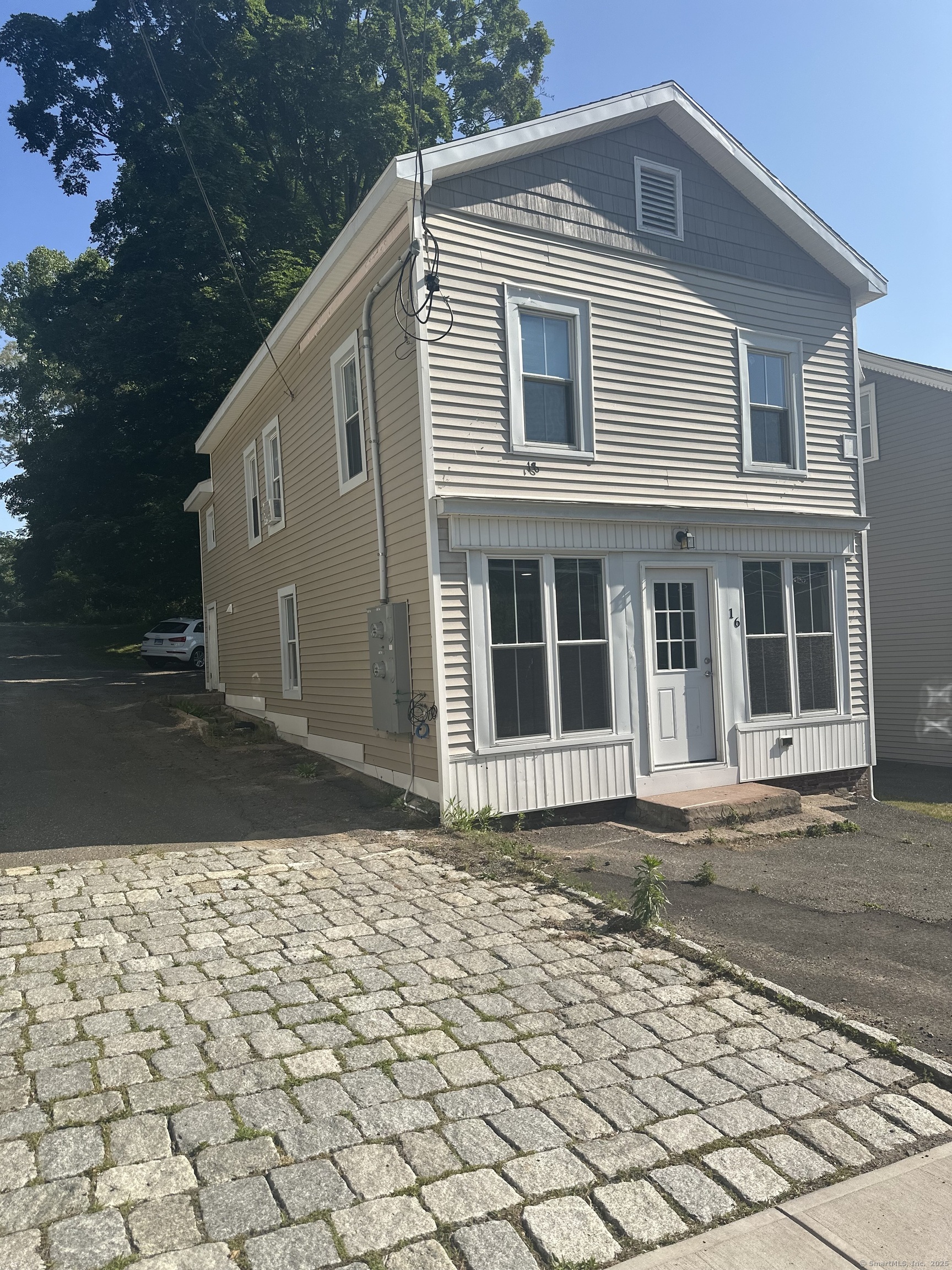 Property Photo: 20 Elm Street CT 06081
