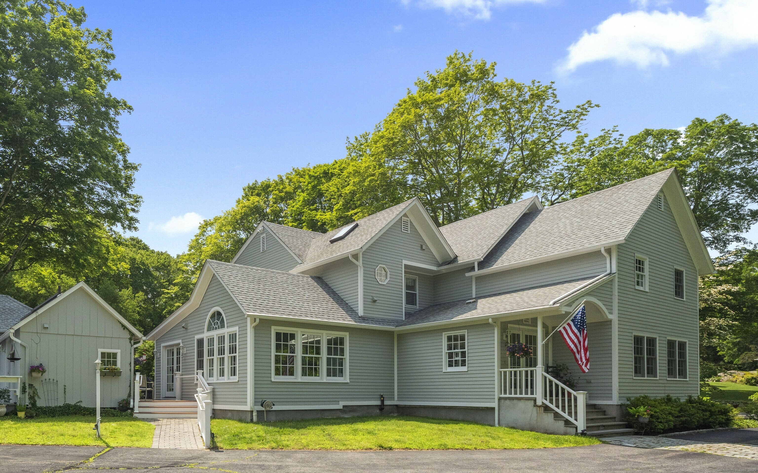 Property Photo:  4 Johnny Cake Hill Road  CT 06371 