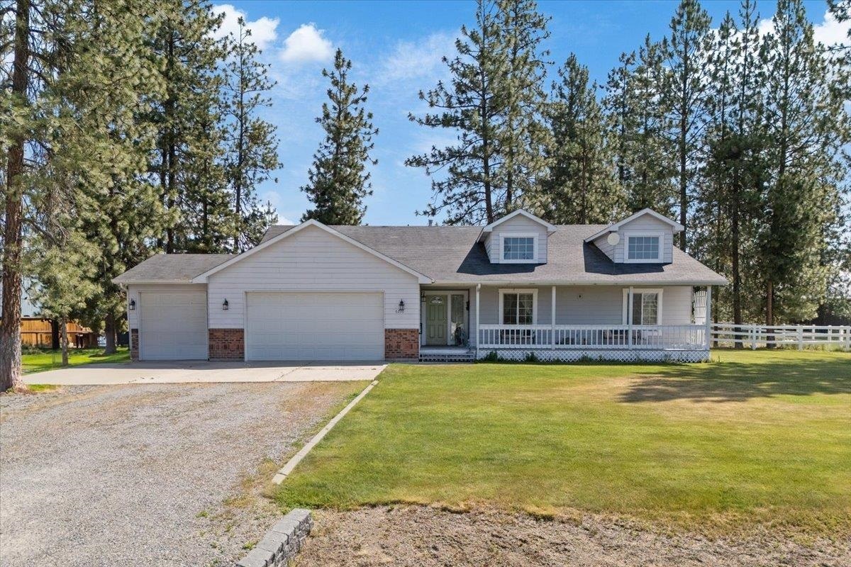 Property Photo: 6236 Pearson Dr WA 99026