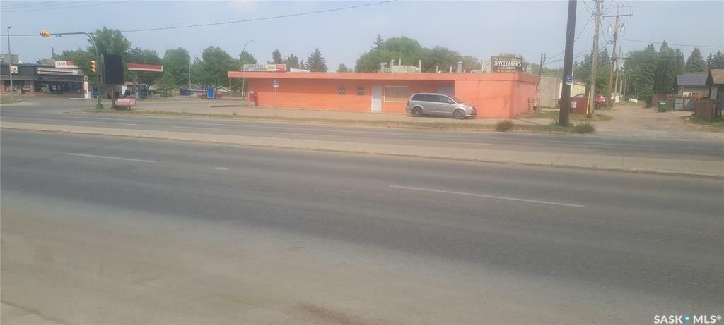 Photo de la propriété:  2441 6th Avenue E  SK S6V 7P6 