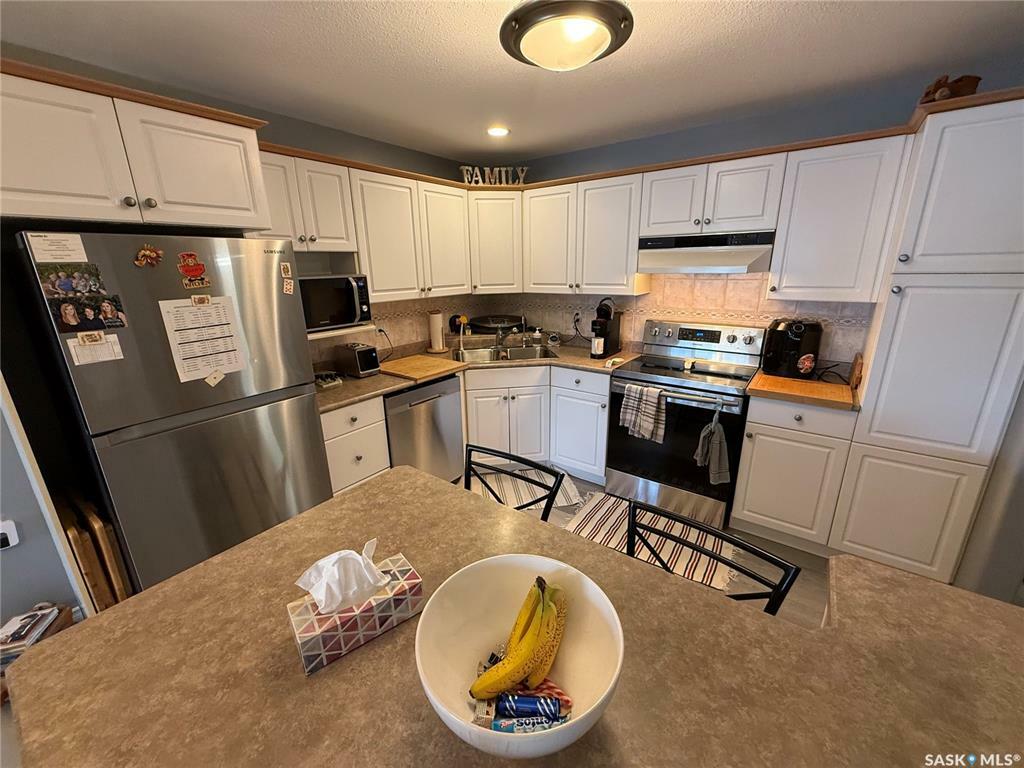 Property Photo: 205 McIntyre Street N 304 SK S4R 3B7