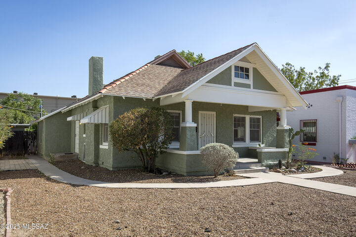 Property Photo: 642 E 2nd Street AZ 85705