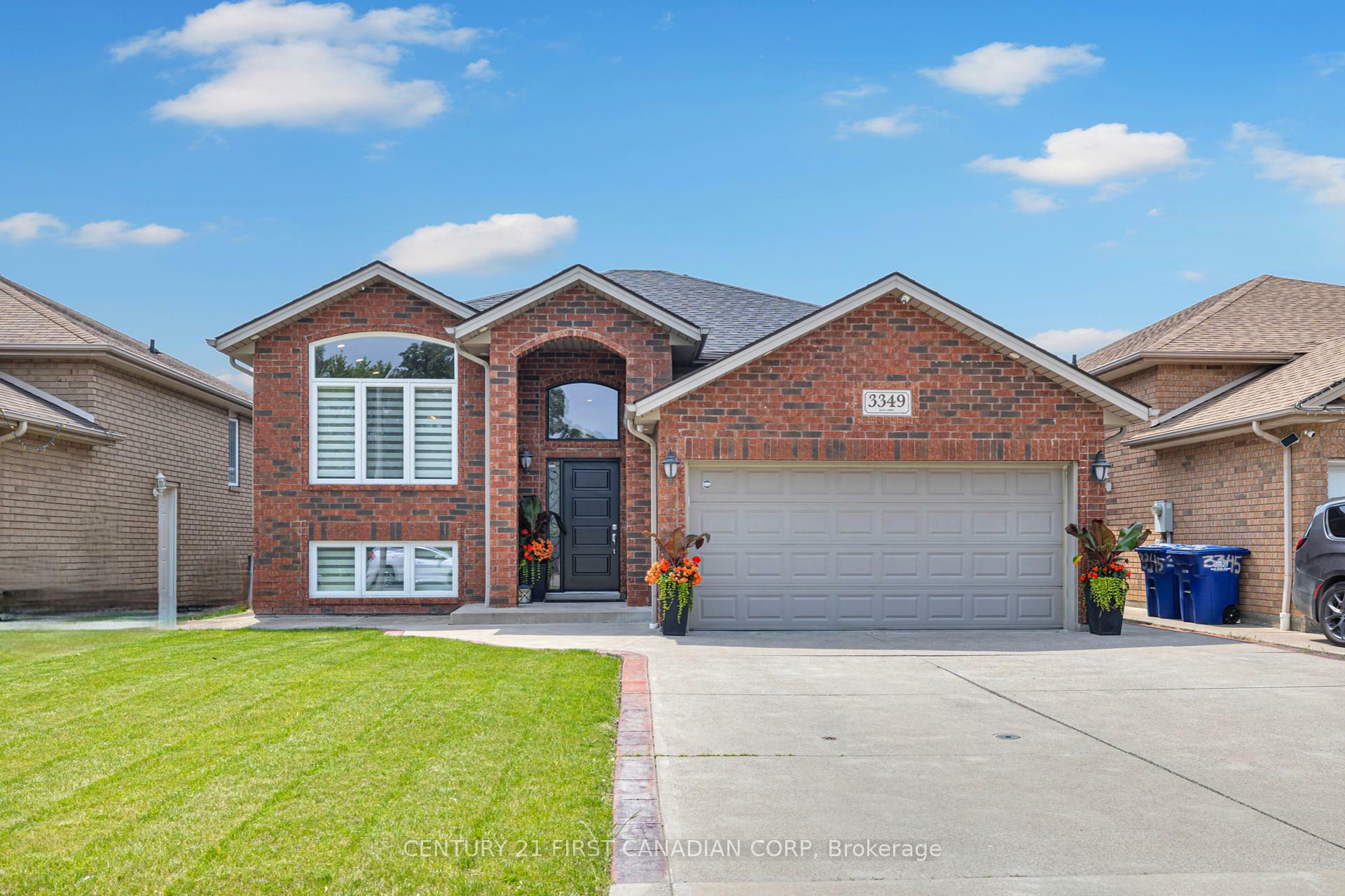 Photo de la propriété: 3349 Woodward Boulevard ON N2W 2Y7