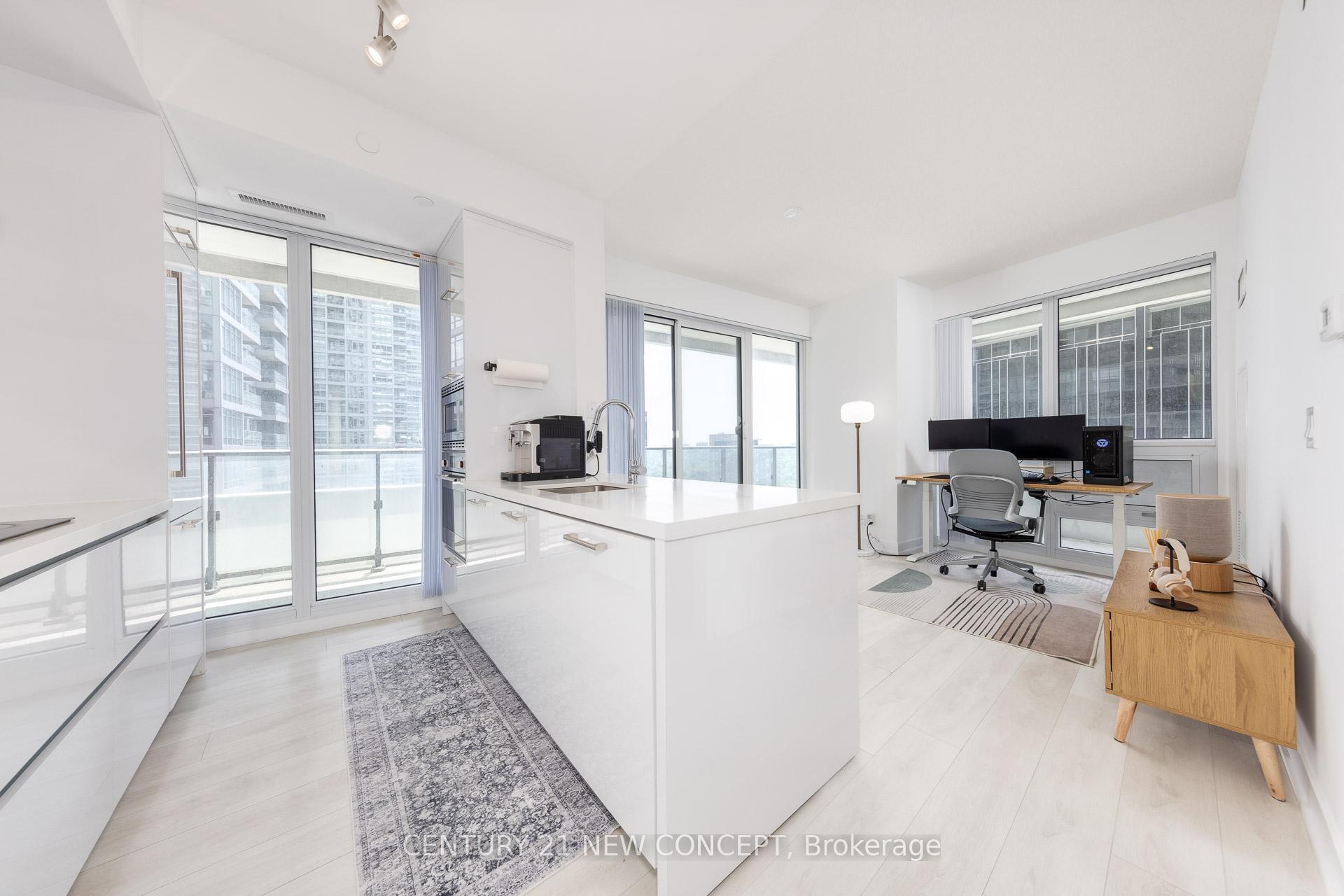 2221 Yonge Street 1408  Toronto ON M4S 0B8 photo