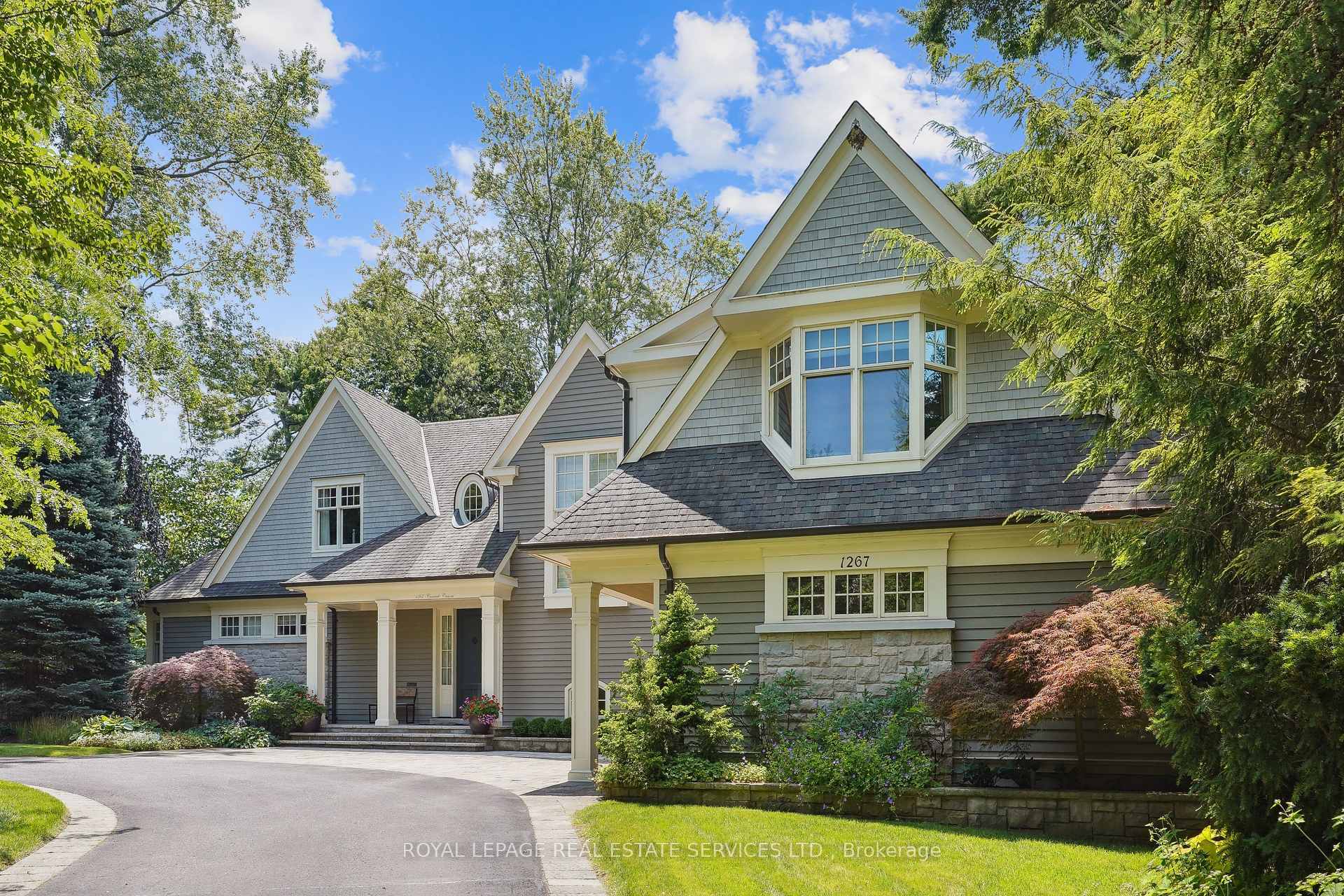 Photo de la propriété: 1267 Cumnock Crescent ON L6J 2N6