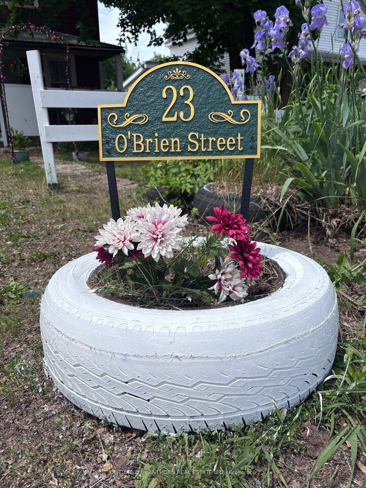 Photo de la propriété:  23 O'Brien Street  ON K0K 2M0 