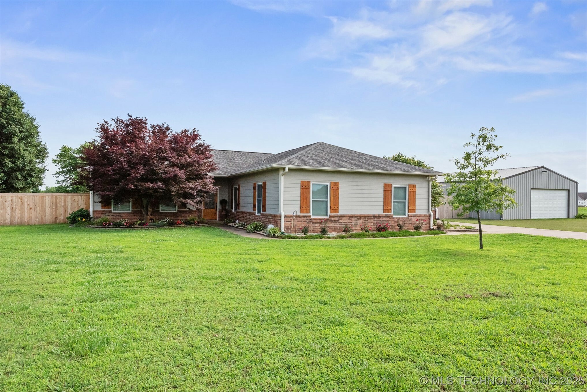 Property Photo: 20672 E Kambrie Street OK 74036