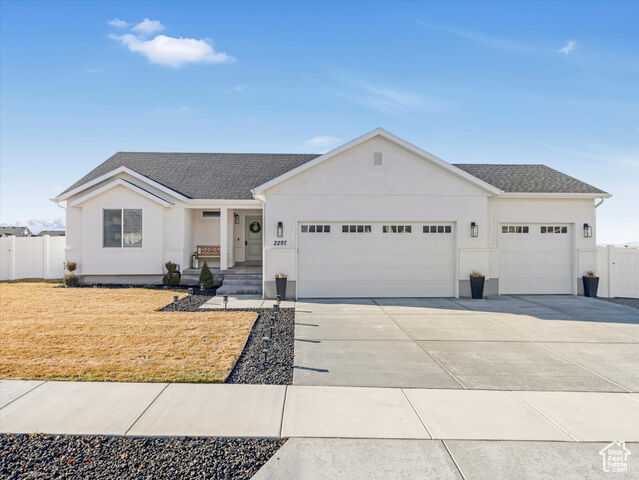Property Photo: 2297 N 250 W UT 84074