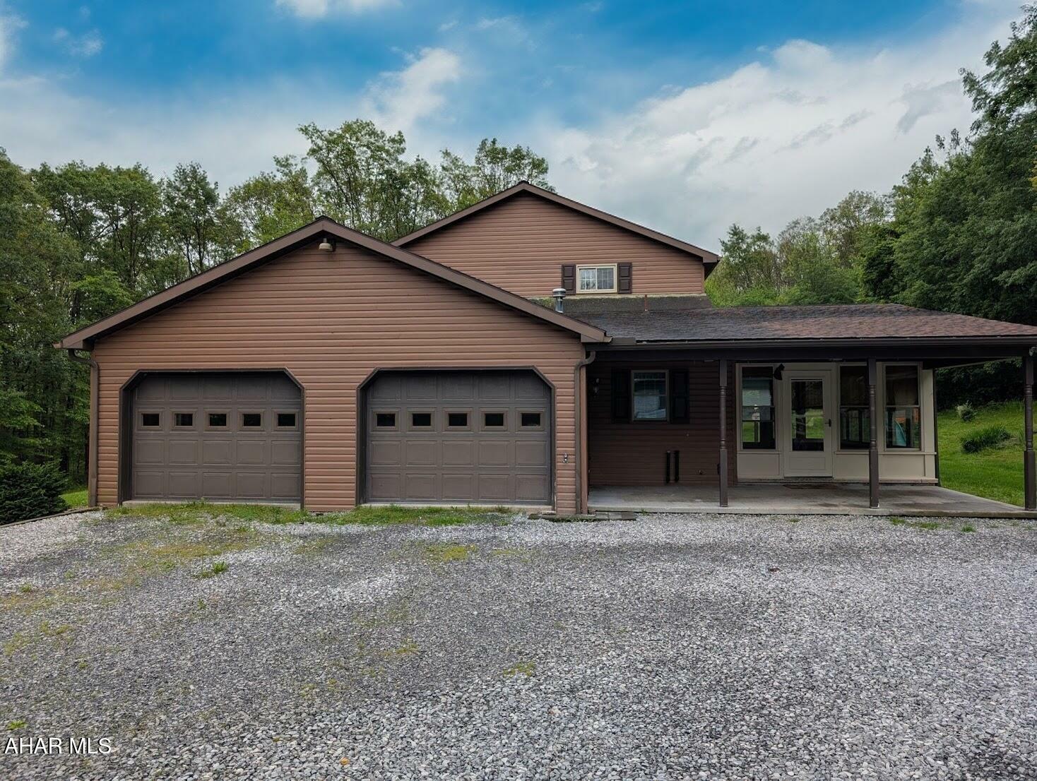 Property Photo: 263 Helixville Road PA 15559